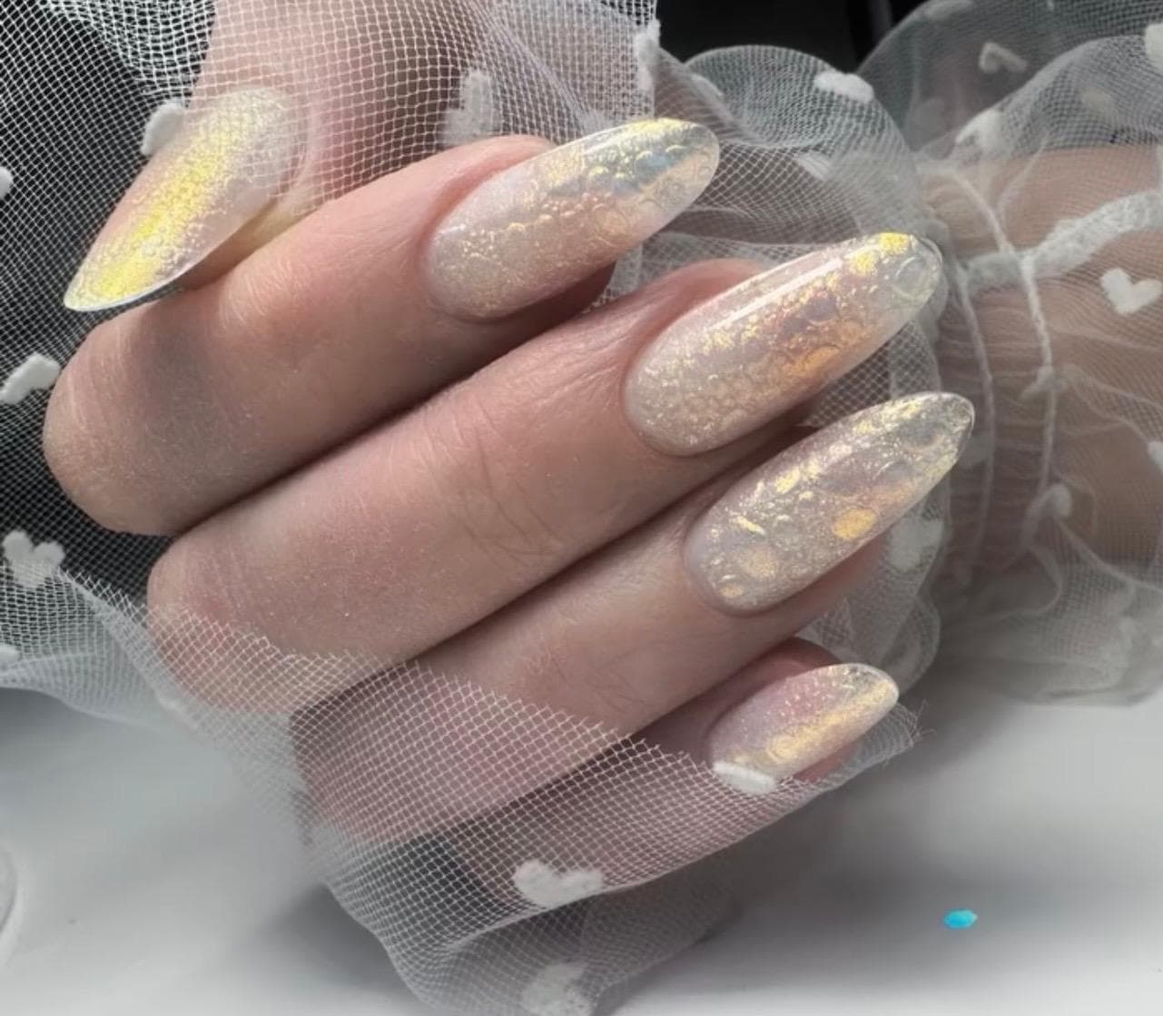 Lucrare de manichiură și nail art realizată de Mirela Herghelegiu (6)